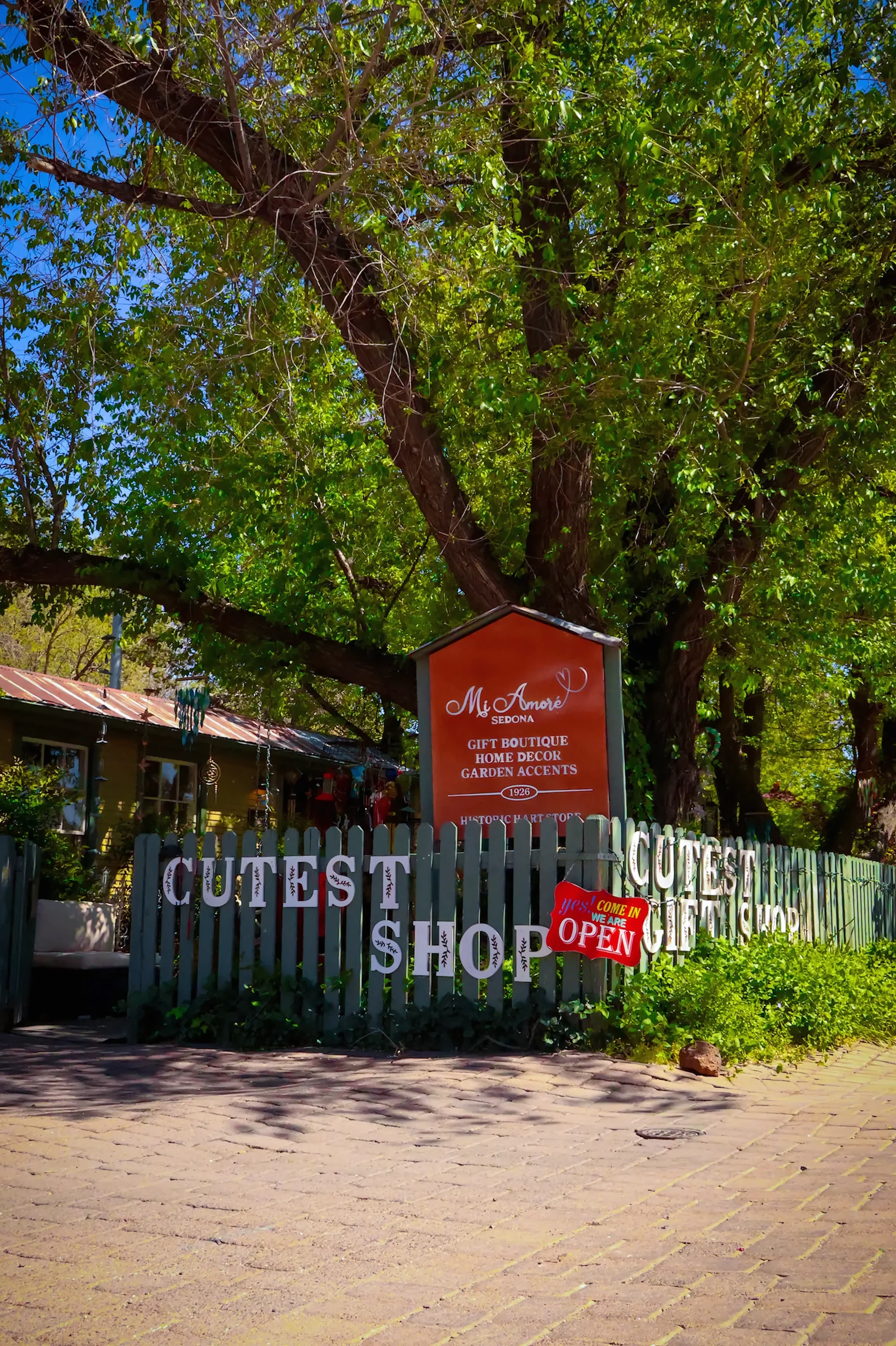 Mi Amore Sedona's garden entrance at the historic Hart Store